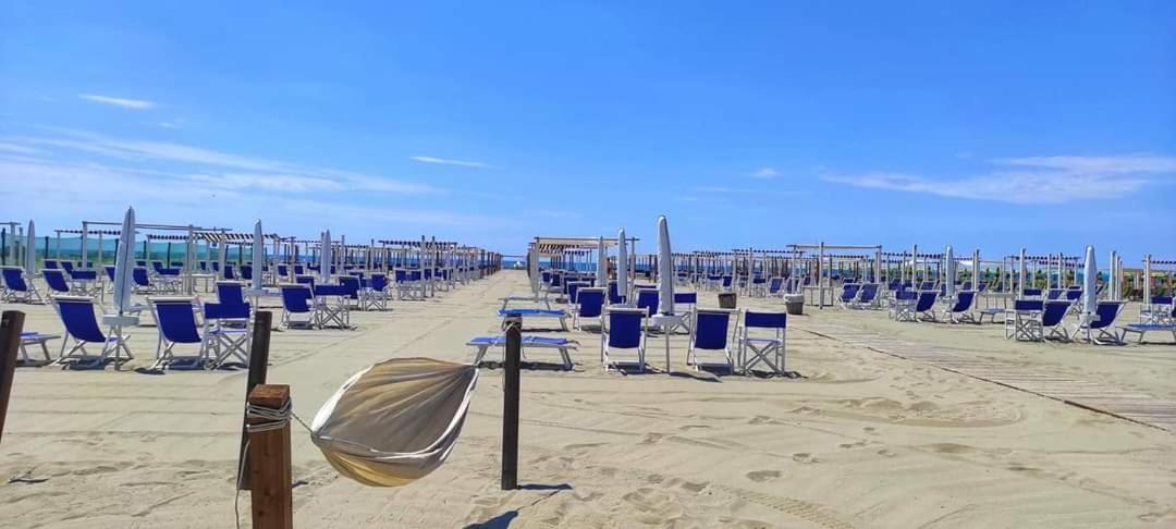 I Levrieri Hotel Torre del Lago Puccini Luaran gambar