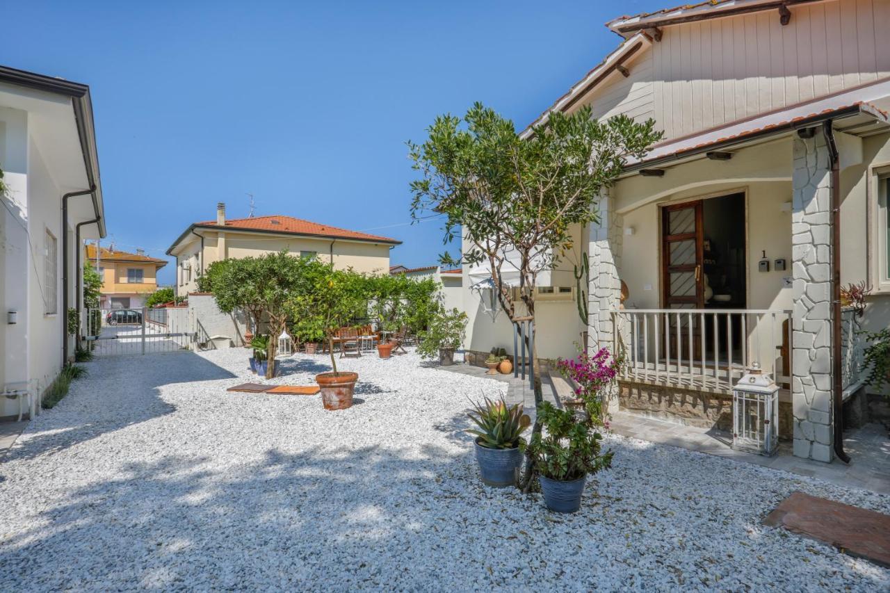 I Levrieri Hotel Torre del Lago Puccini Luaran gambar